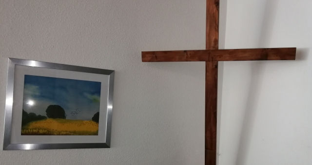 Kreuz und Bild klein